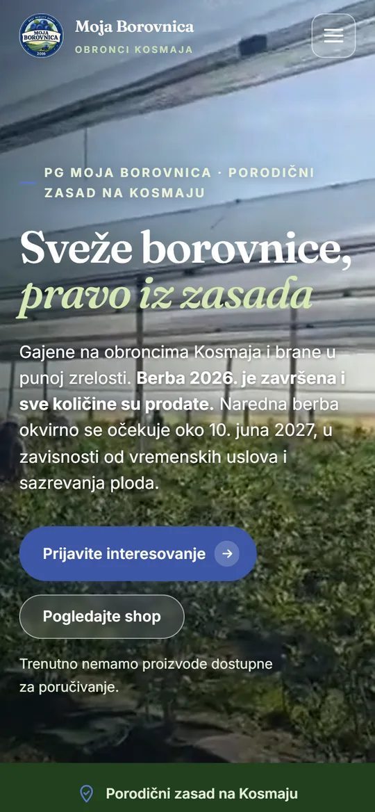 Sajt Moja Borovnica na telefonu — mobilni raspored sa naslovom i dugmadima preko fotografije zasada